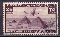 [Airmail - Airplane over Pyramids of Giza, type BK23]