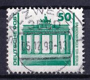 [Monuments & Buildings, type DHQ]