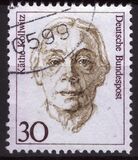 [Famous Women, प्रकार AVL]