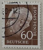 [Professor Th.Heuss - New Size and Colors, タイプ DB3]