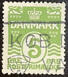 [Wavy Lines - Steel Engraving. 1 White Field on Left Lion's Top Paw, тип AS3]