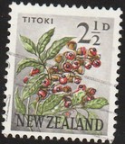 [Motivi locali - Fiori - Filigrana: NZ e stella multiple - Tipografia: De La Rue & Co. Ltd., Scrivi GU]