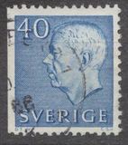 [King Gustaf VI Adolf & Three Crowns - New Colors, type FA24]