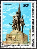 [Martyrs Square, Cotonou, type ET]