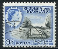 [Queen Elizabeth II , Local Motives, प्रकार J]
