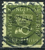 [Crown and Coach Horn, type W]