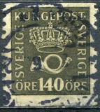 [Crown and Coach Horn, type W7]