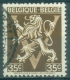 [Геральдический лев с "V", тип LI3]