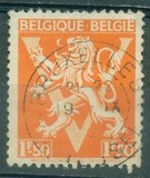 [Геральдический лев с "V", тип LI8]