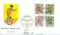 [Charity Stamps - Marionettes, típus QM]