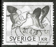 [Canal and Crane Dance, type HK]