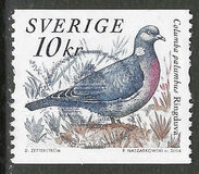 [Doves and Pigeons, type BTI]