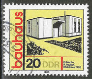 [Buildings in Bauhaus Manner, тып CCM]