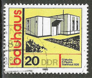 [Buildings in Bauhaus Manner, тып CCM]