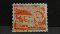 [Queen Elizabeth II - Local Motives, type CF]
