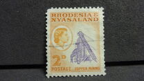 [Queen Elizabeth II , Local Motives, tip H]