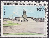 [Martyrs Square, Cotonou, type EV]