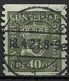 [Crown and Coach Horn, type W]