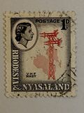 [Queen Elizabeth II , Local Motives, tip G]