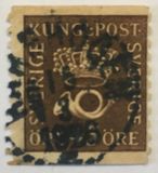 [Crown and Coach Horn, type W13]