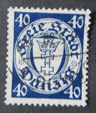 [Coat of Arms, type AV17]