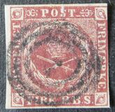 [Royal Emblem - Rootprint sometimes Visible, Tüüp A8]