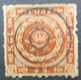 [Royal Emblem - Wavy Lines in Corners, type D3]