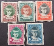 [Helping Children, type AT]