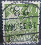 [Caravel - Steel Engraving. 2 Lines of Fields Left of "D" in "DENMARK", type AT5]