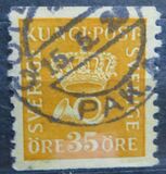 [Crown and Coach Horn, type W10]