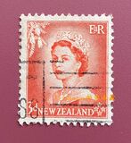 [Queen Elizabeth II, tip FE4]