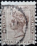 [Queen Victoria - Inscription "NEW ZEALAND - POSTAGE & REVENUE", type O2]