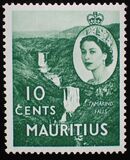 [Queen Elizabeth II - Local Motives, type CE]