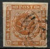 [Royal Emblem - Dotted Background, Scrivi C1]