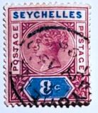 [Queen Victoria - Shading Lines at Right Side of Diamond in Tiara Band, type A2]