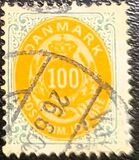 [Royal Emblem - New Drawing - Value in "ØRE" - Different Perforation, τύπος G24]