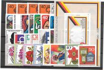 [Famous Women, type VJ]