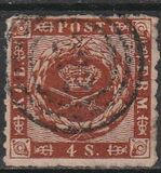 [Royal Emblem - Wavy Lines in Corners, Tipe D3]