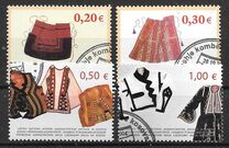 [Costumes, tyyppi Q]