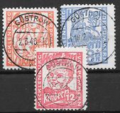 [Child Care, Scrivi J]