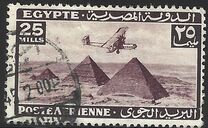 [Airmail - Airplane over Pyramids of Giza, type BK23]
