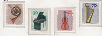 [Charity Stamps - Musical Instruments, Tipo VA]