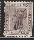 [Queen Victoria - Inscription "NEW ZEALAND - POSTAGE & REVENUE", tip O2]