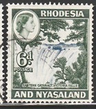 [Queen Elizabeth II, Local Motives, tip L]