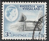[Queen Elizabeth II , Local Motives, tip J]