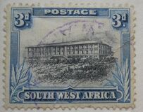 [Local Motifs, type W]
