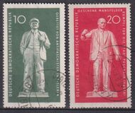 [The Monuments of Lenin and Thälmann, тып OZ]