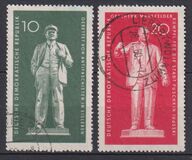 [The Monuments of Lenin and Thälmann, тып OZ]