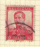 [King Albert - One button on Uniform, Tipi AV]