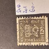 [Crown and Coach Horn, type W17]